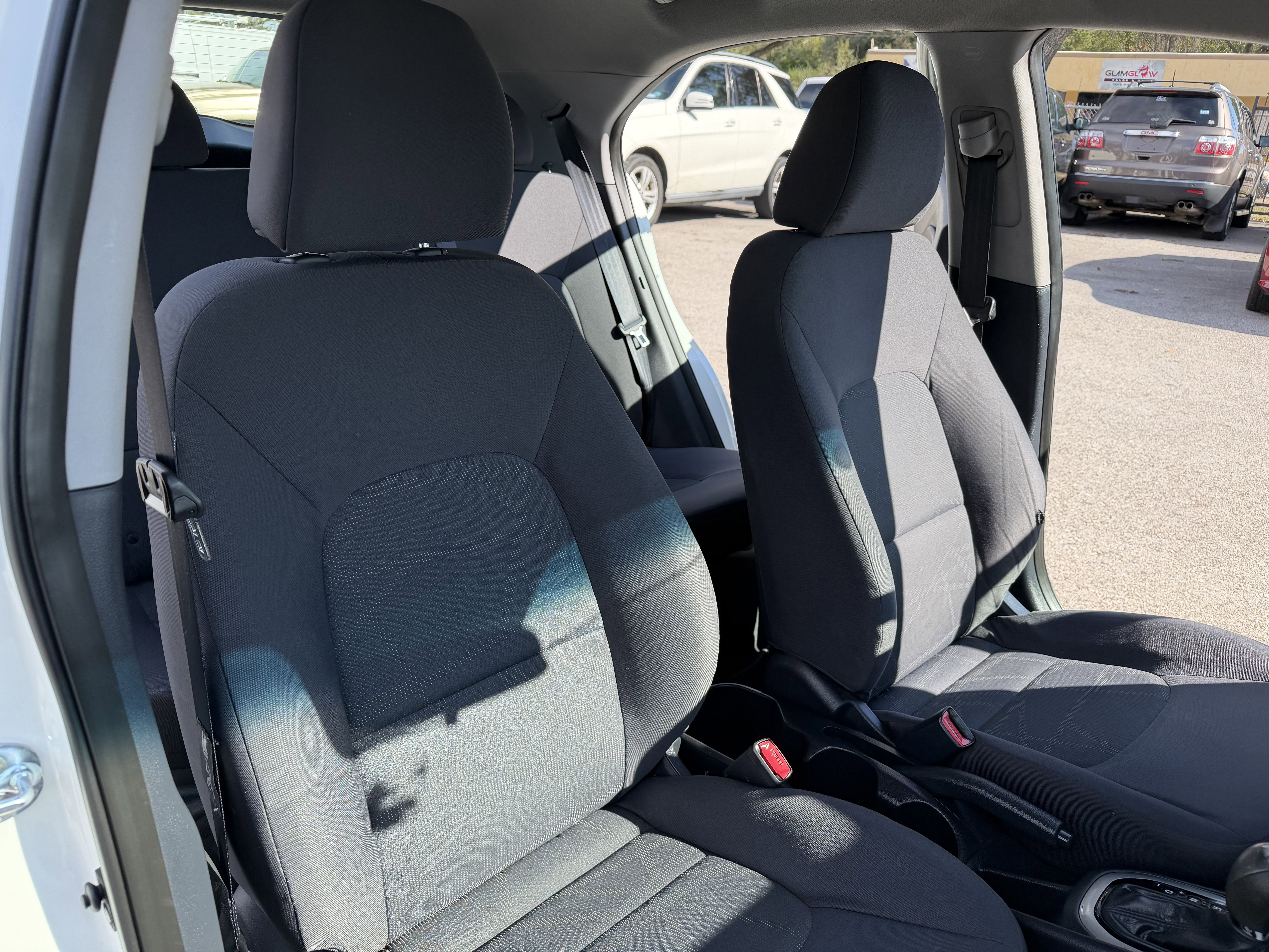 Used 2012 Kia Rio LX image 18