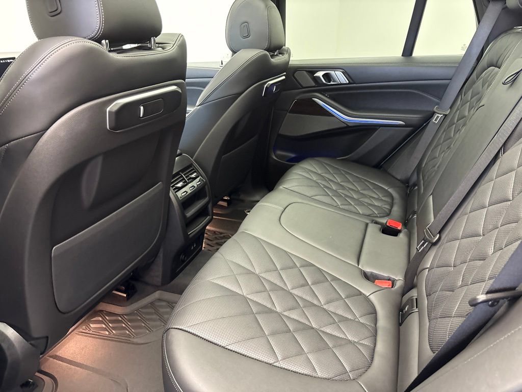 Used 2024 BMW X5 xDrive40i w/ Premium Package AWD/4WD image 21