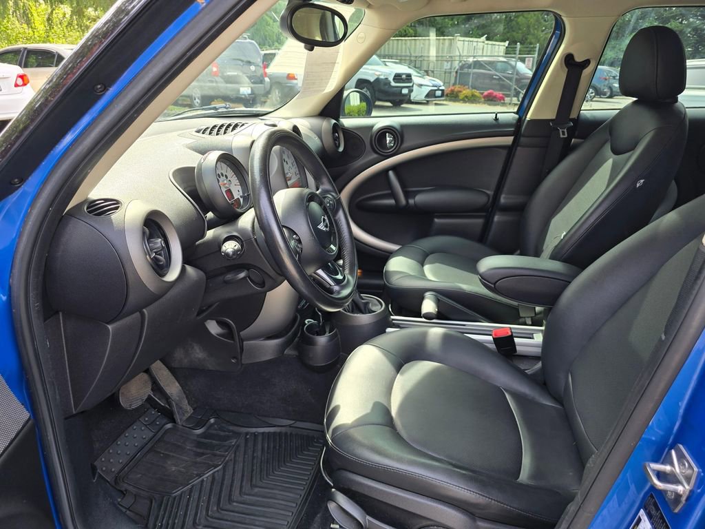Used 2012 MINI Cooper Countryman FWD image 8