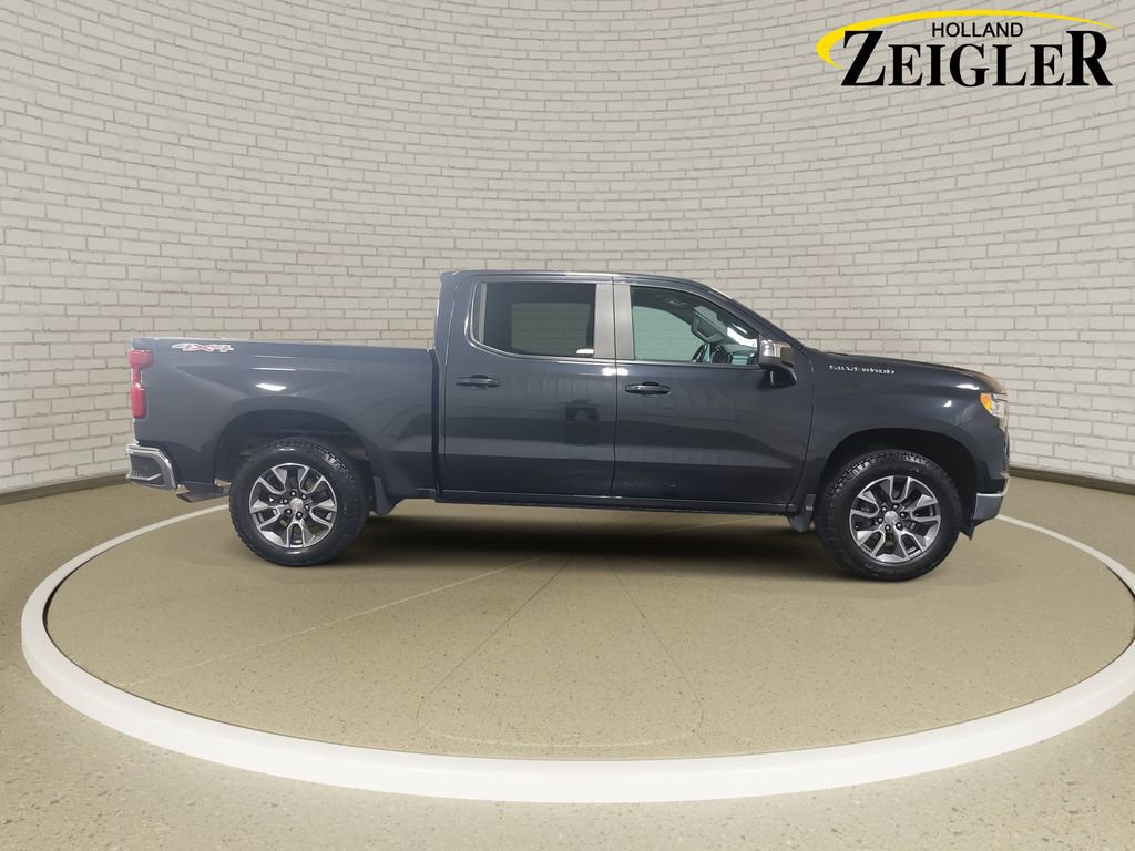 Used 2022 Chevrolet Silverado 1500 LT image 4