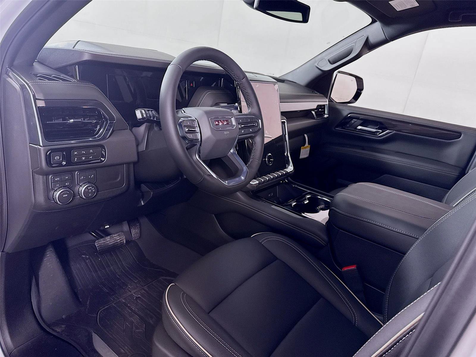 New 2026 GMC Yukon XL Elevation w/ LPO, Floor Liner Package image 4