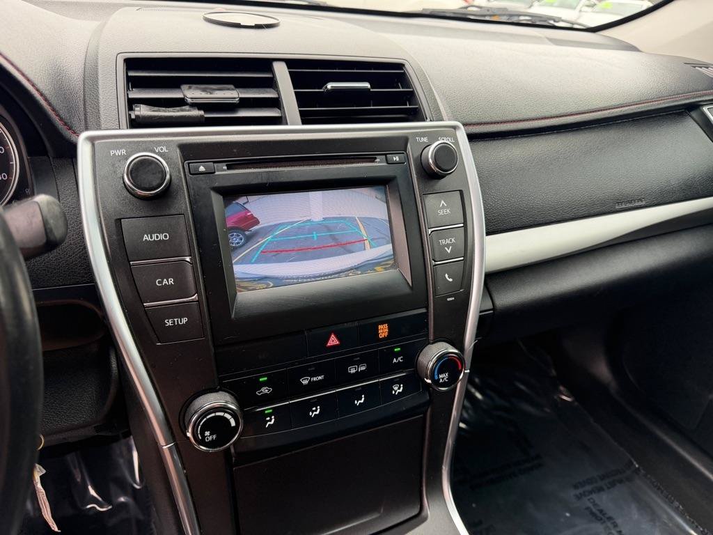 Used 2017 Toyota Camry SE FWD image 36