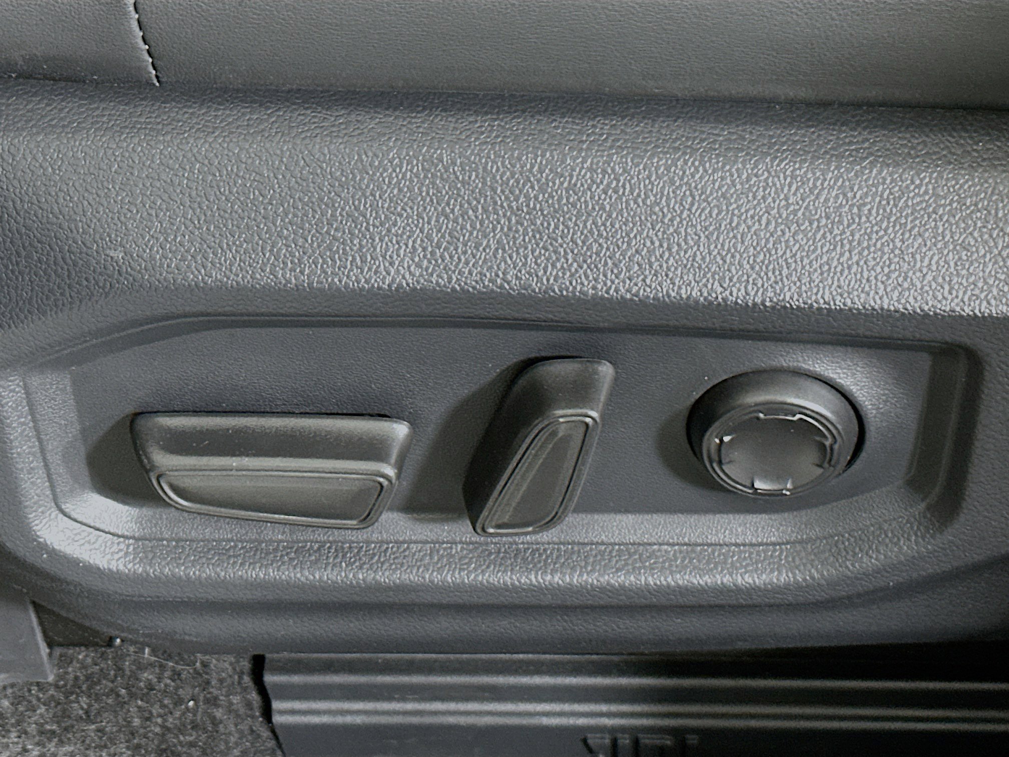 Used 2024 Toyota Tundra Platinum image 13