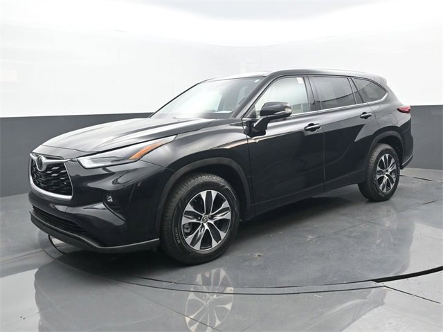 Used 2021 Toyota Highlander XLE image 26