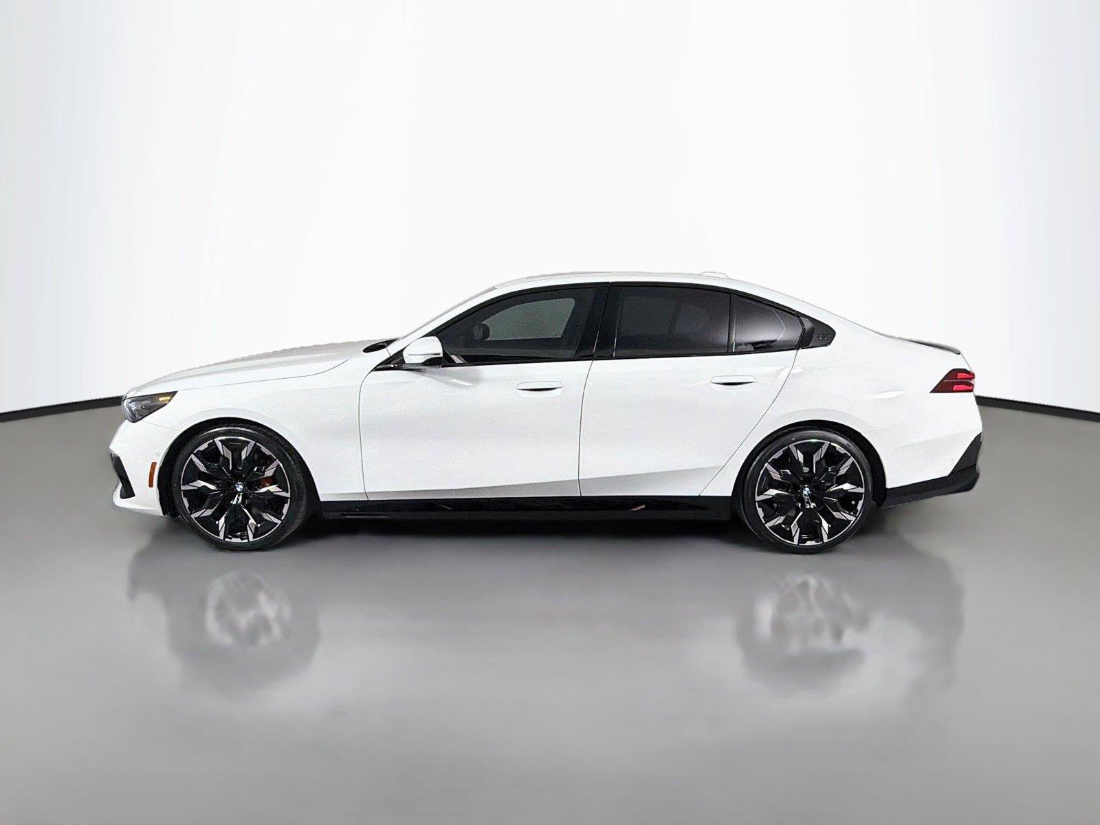 New 2027 BMW 540i xDrive w/ M Sport Package AWD/4WD image 8