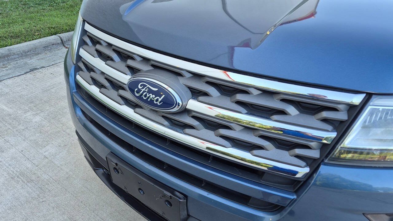 Used 2018 Ford Explorer FWD image 14