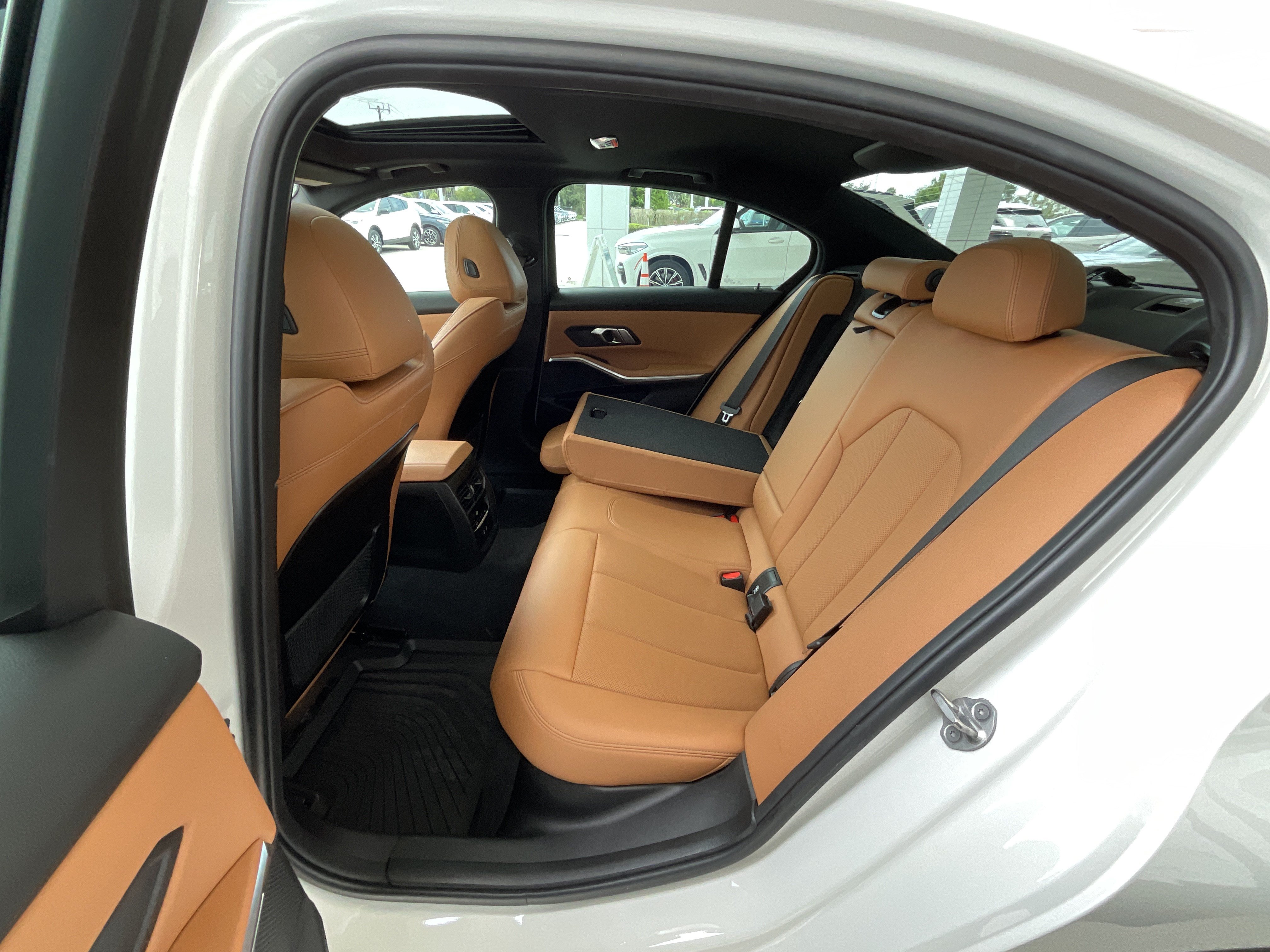 Used 2023 BMW 330i Sedan RWD image 27