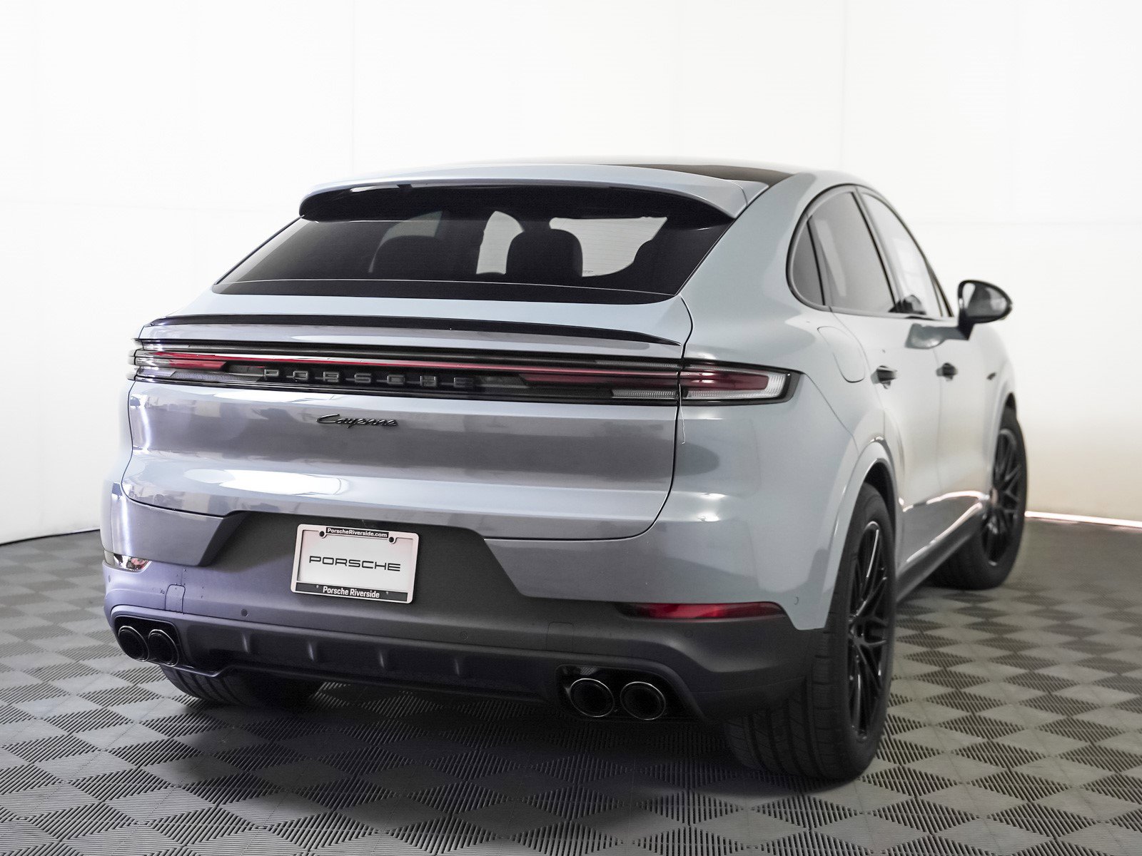 New 2026 Porsche Cayenne E-Hybrid Coupe image 10