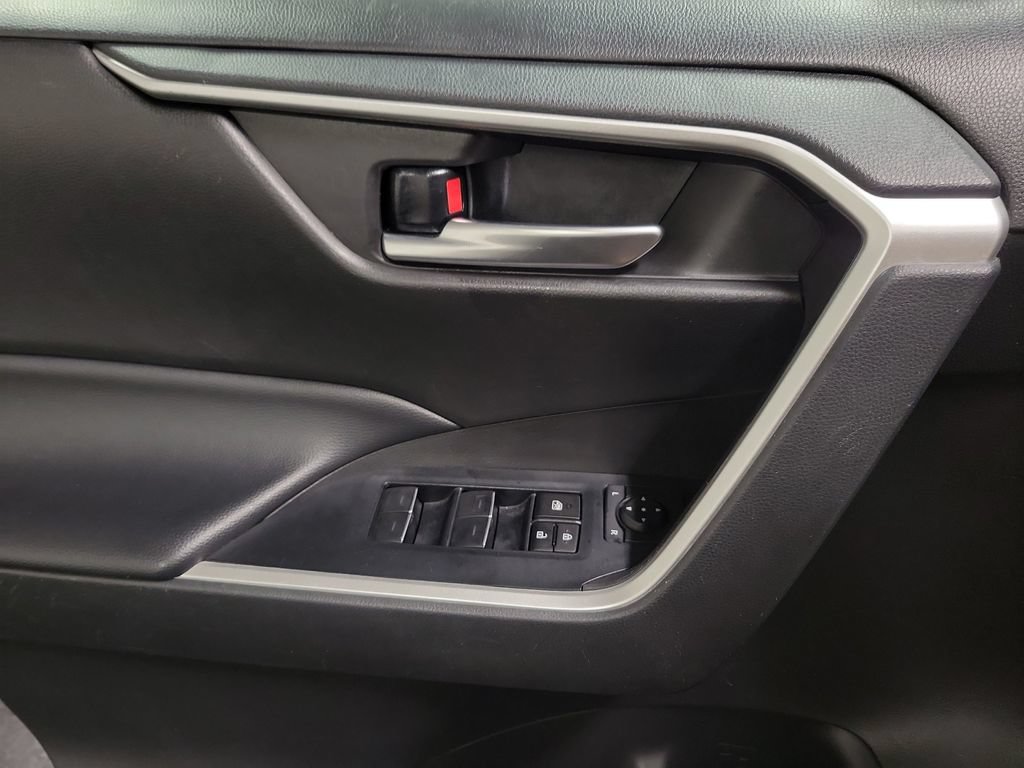 Used 2023 Toyota RAV4 XLE FWD image 19