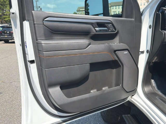 Used 2025 GMC Sierra 2500 AT4 w/ AT4 Premium Plus Package AWD/4WD image 12
