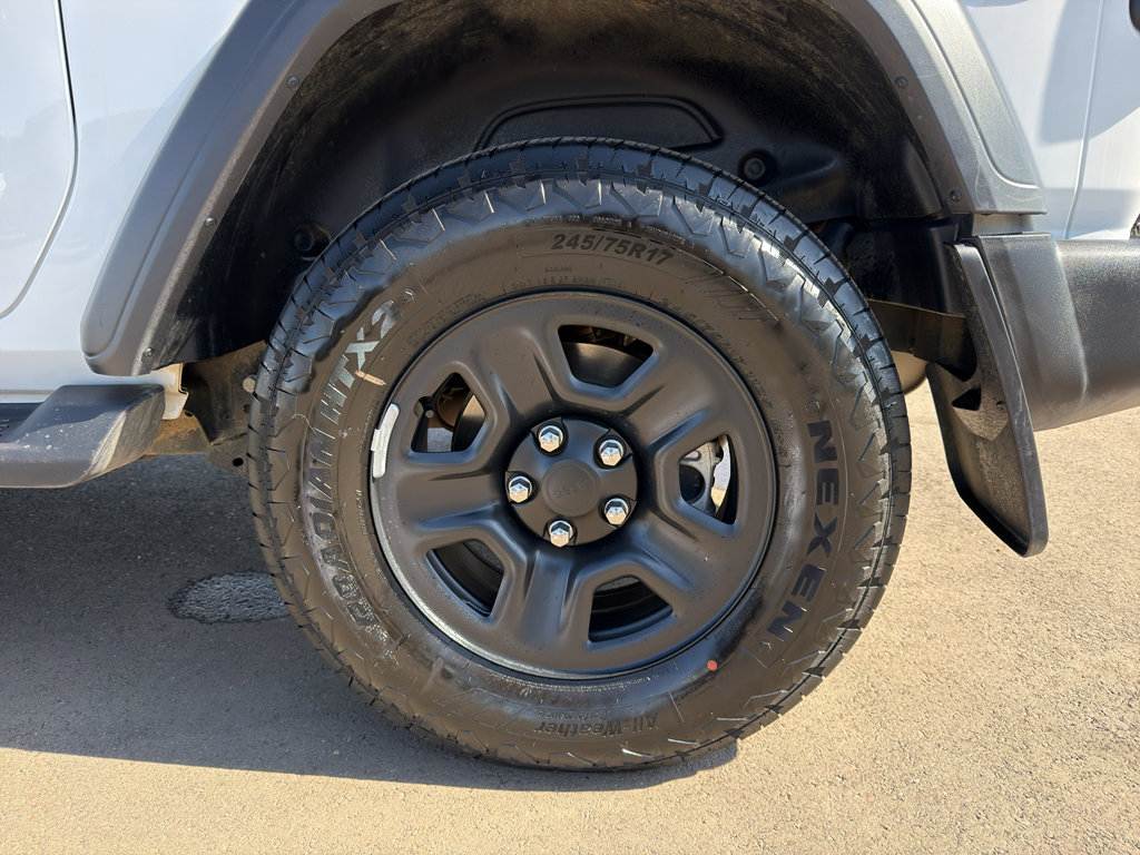 Used 2025 Jeep Wrangler Sport image 29