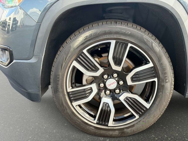 Used 2019 GMC Acadia SLT w/ Black Edition image 9