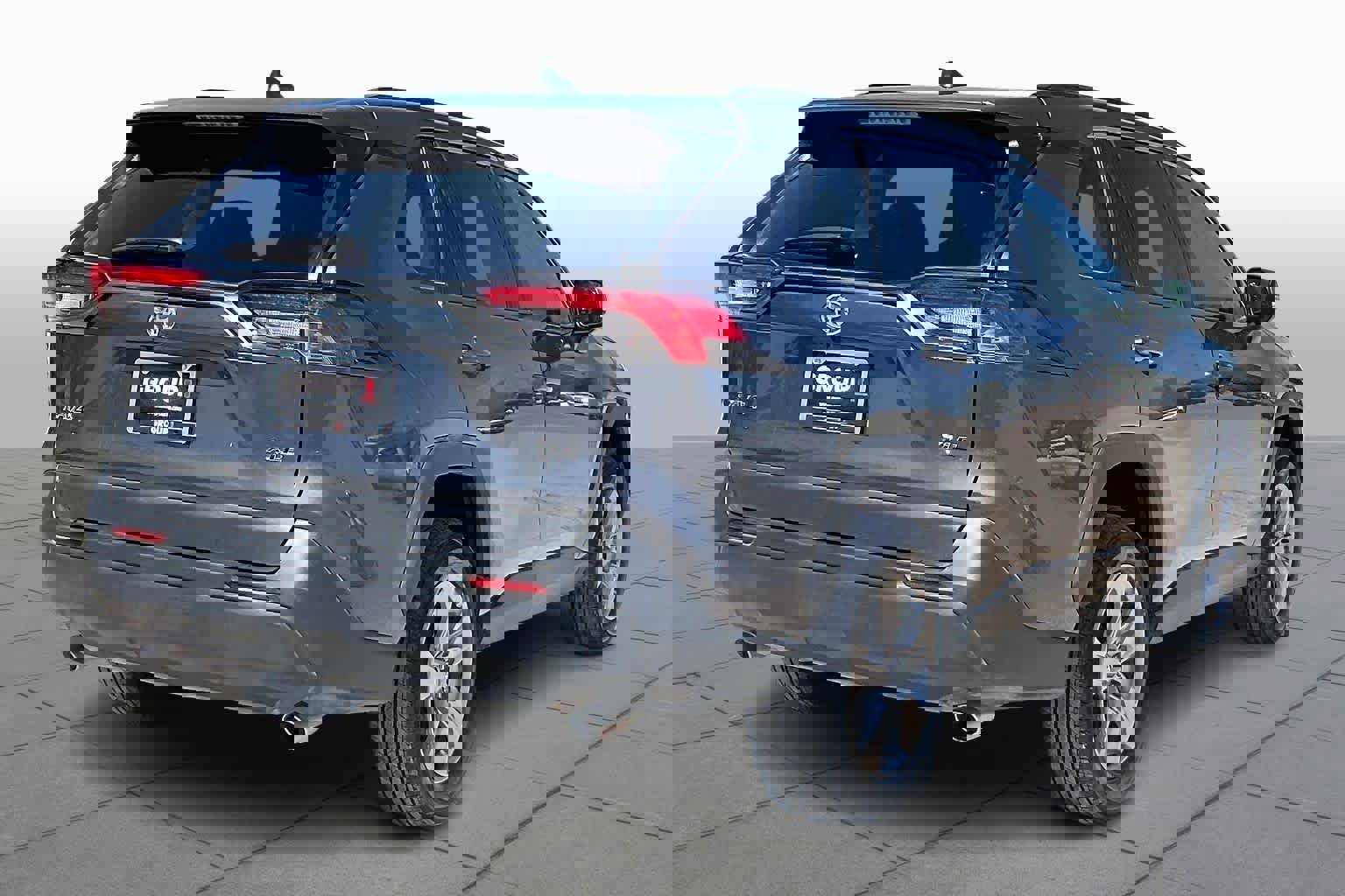 Used 2025 Toyota RAV4 XLE image 13