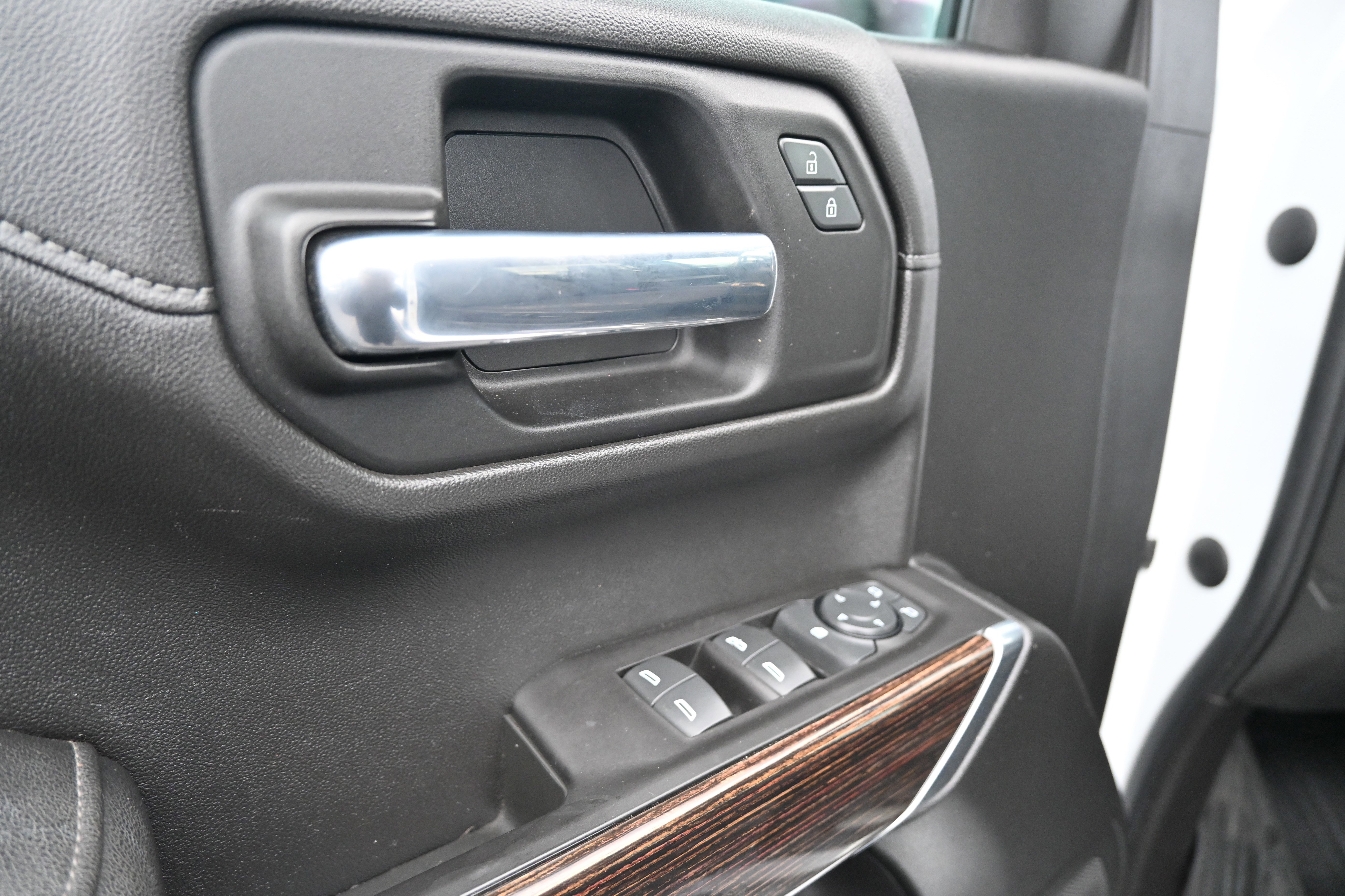 Used 2021 GMC Sierra 1500 Elevation image 16