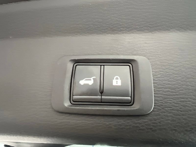 Used 2024 Mitsubishi Outlander SEL AWD/4WD image 9