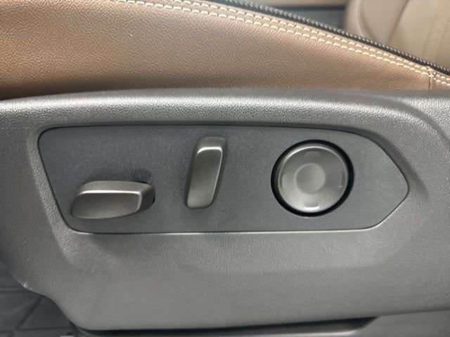 New 2026 Chevrolet Suburban High Country image 11