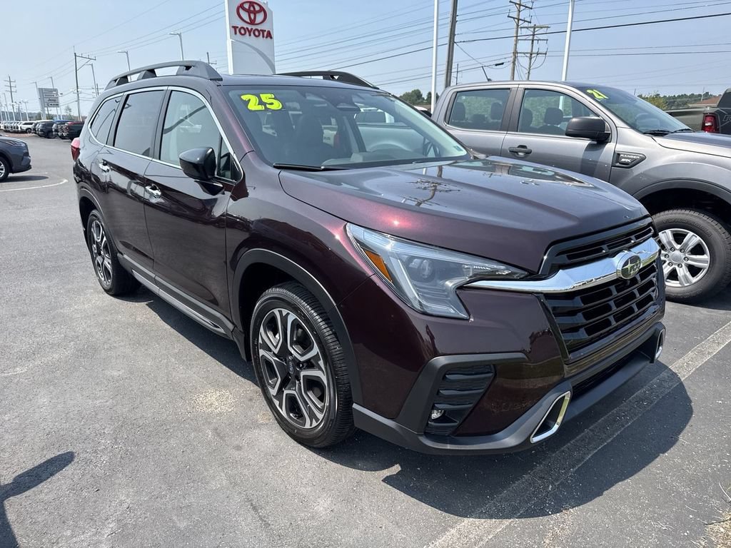 Used 2025 Subaru Ascent Touring w/ Popular Package #1