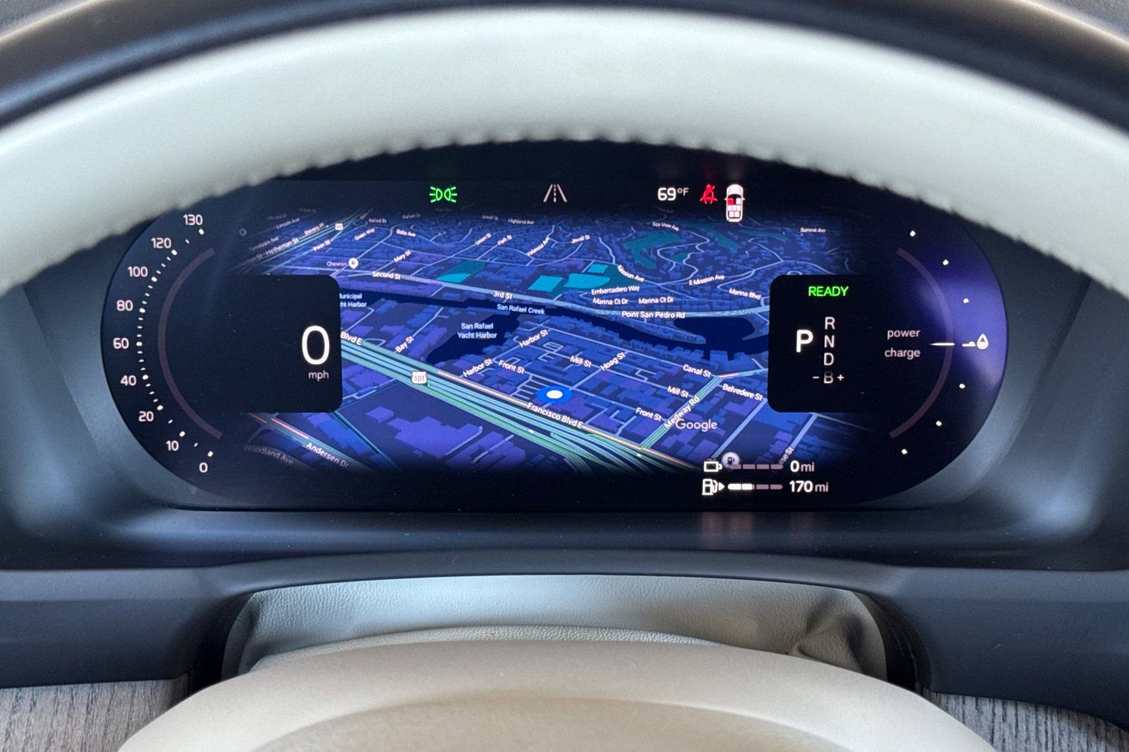 Certified 2024 Volvo XC90 T8 Plus w/ Protection Package Premier image 28