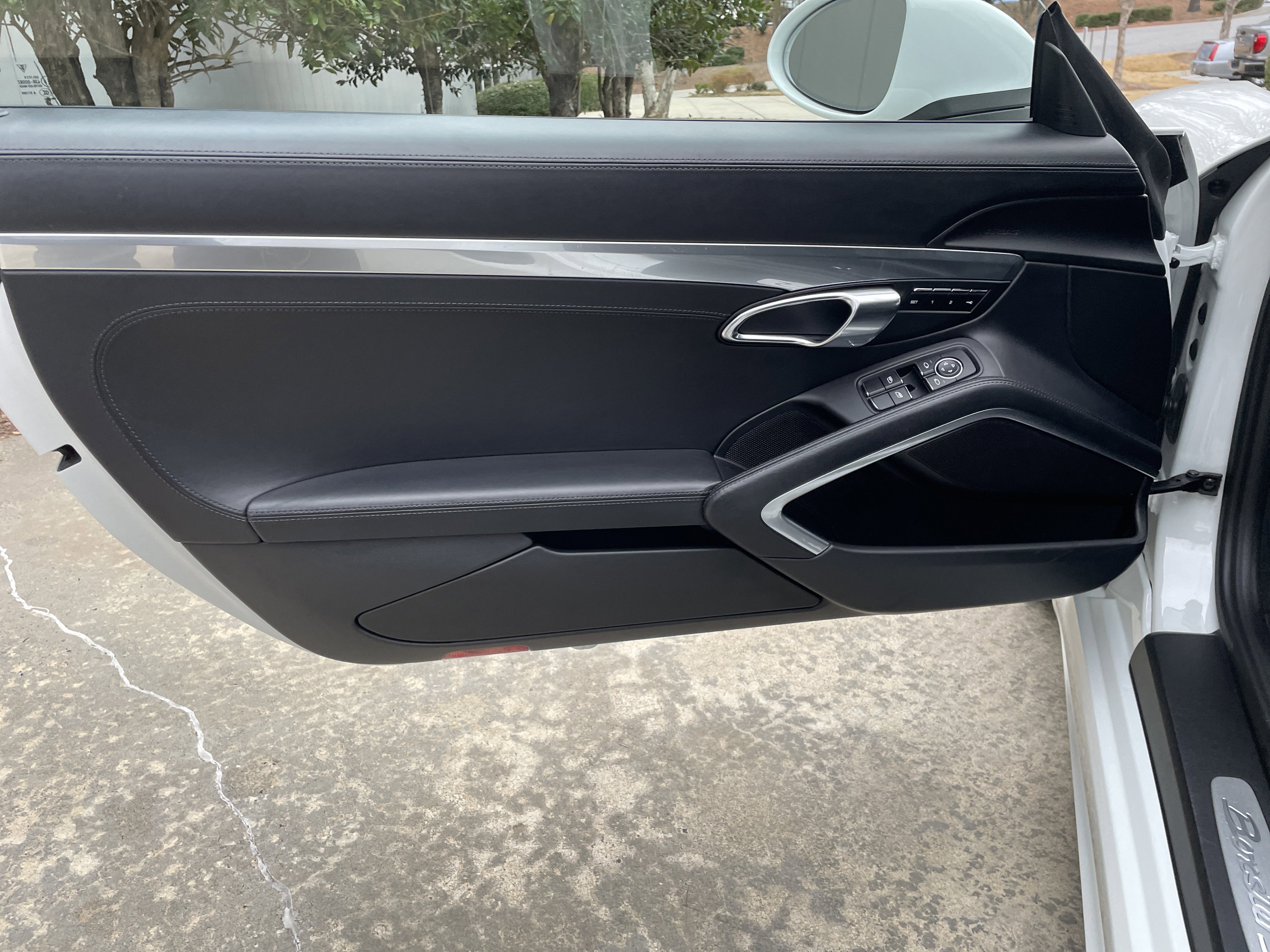 Used 2017 Porsche 718 Boxster S image 28