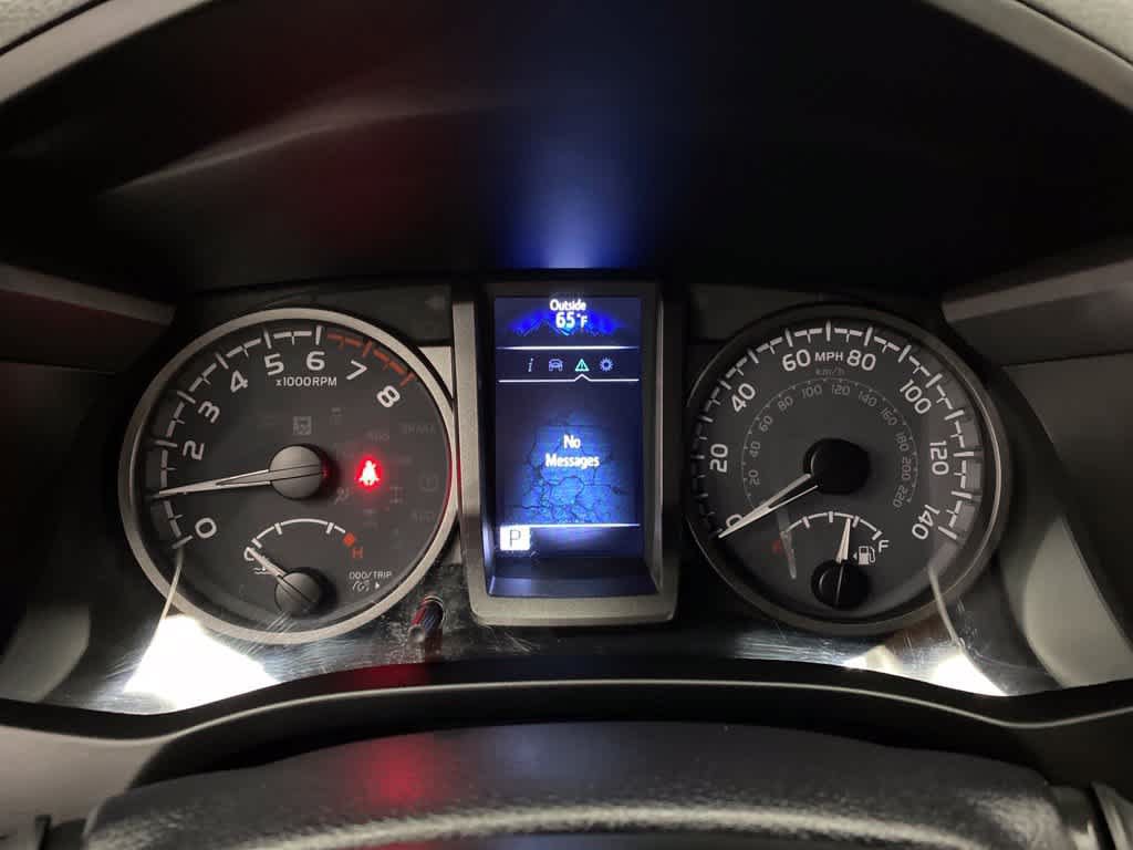 Used 2021 Toyota Tacoma TRD Off-Road w/ Technology Package AWD/4WD image 27