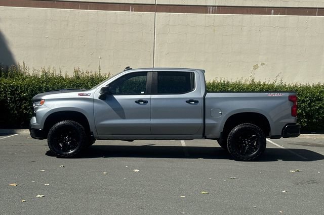 Used 2024 Chevrolet Silverado 1500 LT Trail Boss w/ Convenience Package II AWD/4WD image 7