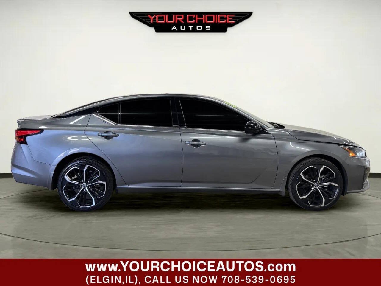 Used 2023 Nissan Altima 2.5 SR AWD/4WD image 8