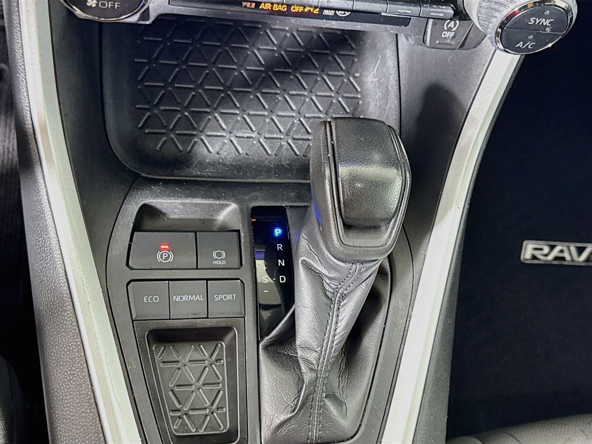 Certified 2024 Toyota RAV4 XLE FWD image 18