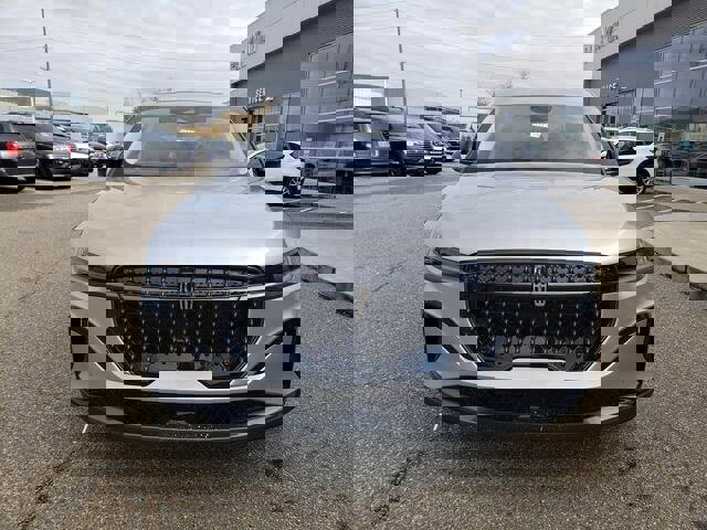 New 2026 Lincoln Nautilus Premier image 3