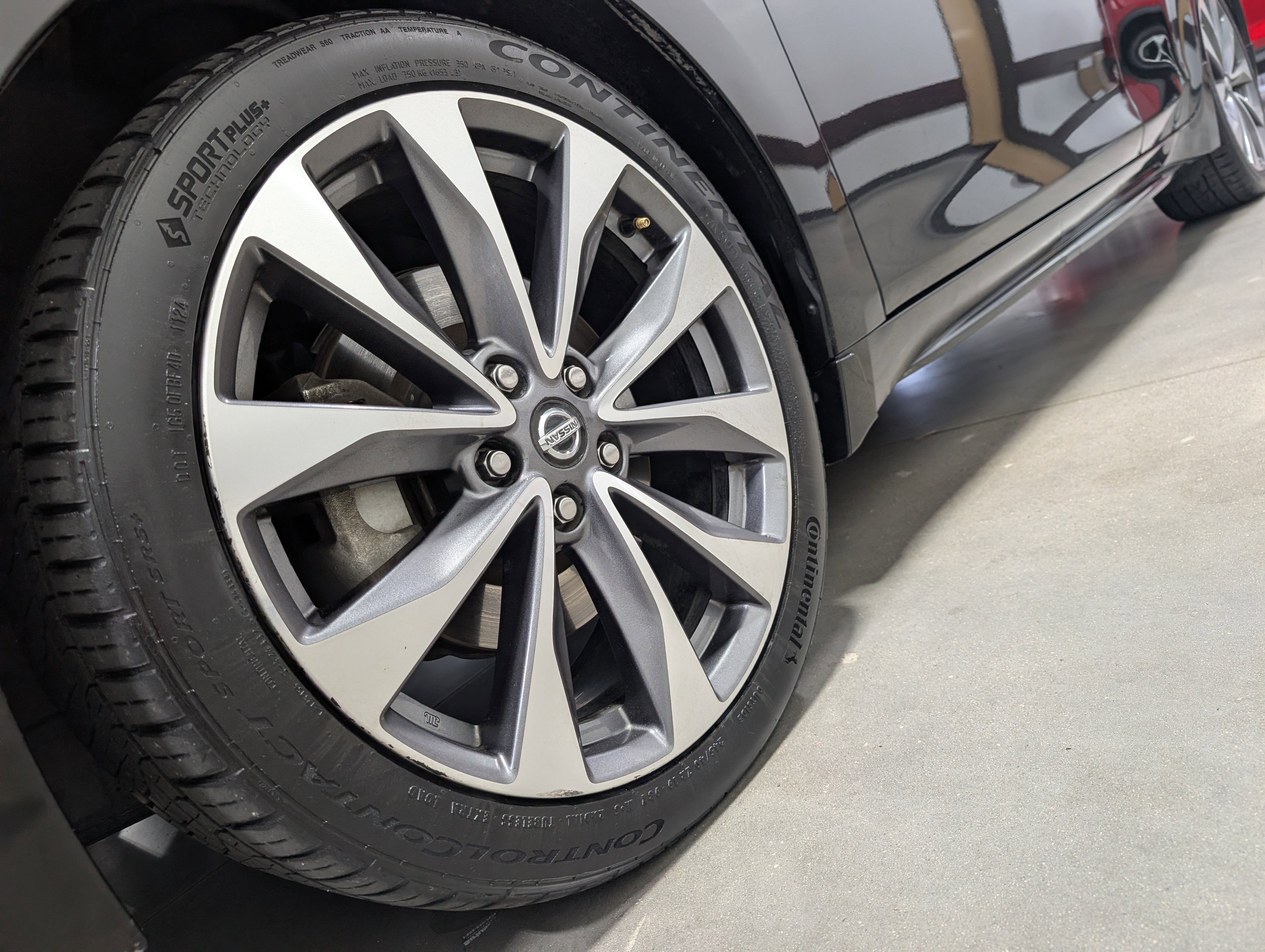 Used 2019 Nissan Maxima Platinum w/ Sport Mat Group image 9