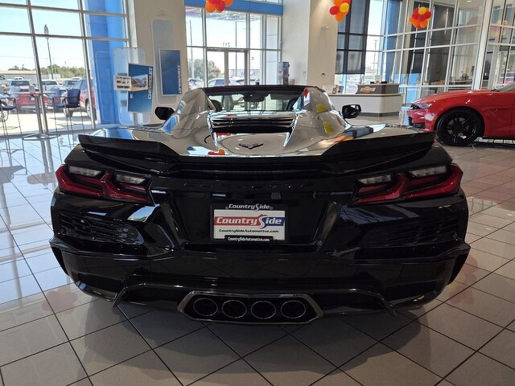 New 2027 Chevrolet Corvette Z06 RWD image 4