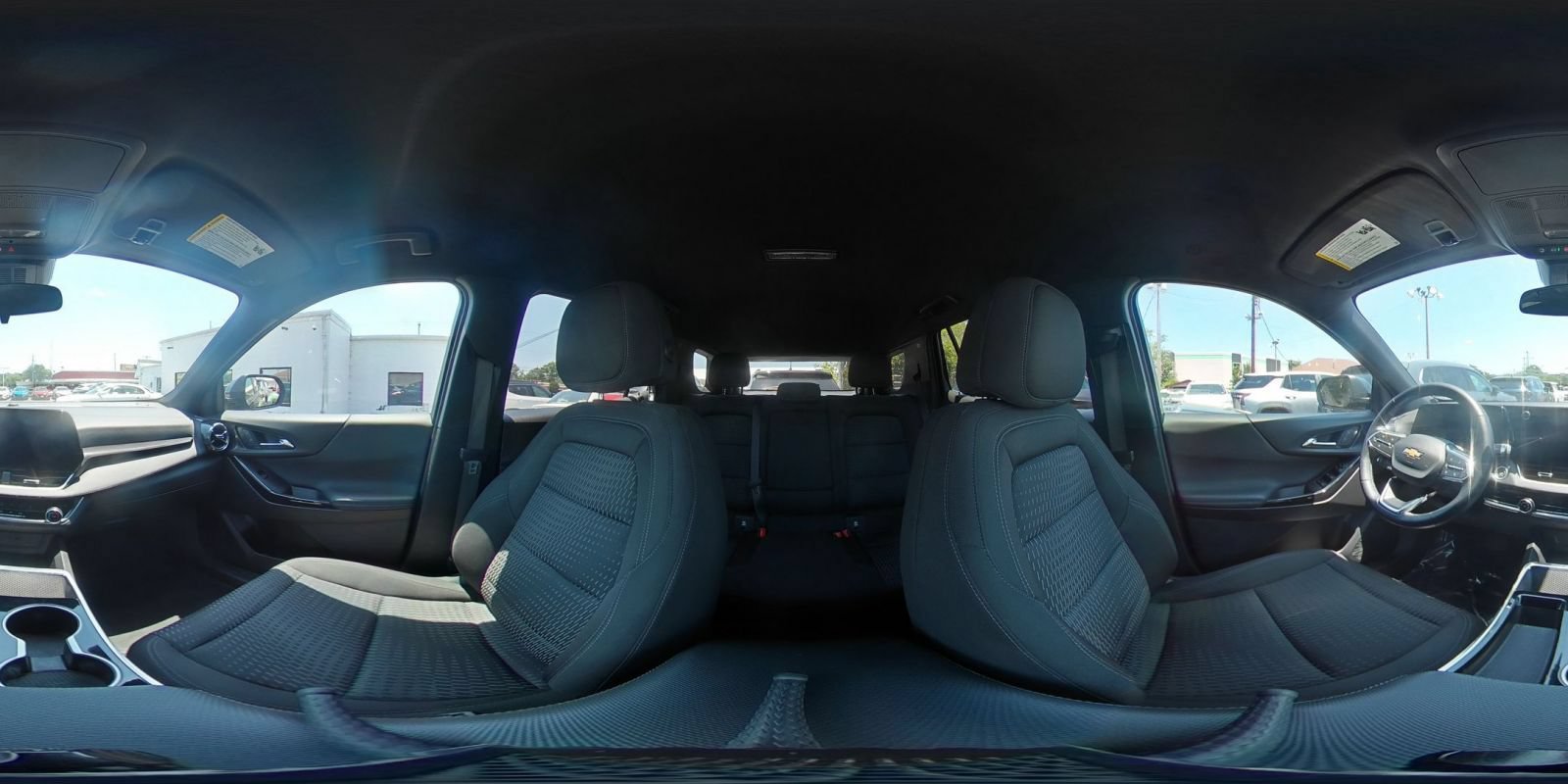 Used 2025 Chevrolet Equinox LT FWD image 43