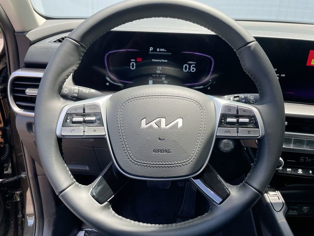Used 2025 Kia Telluride S image 40