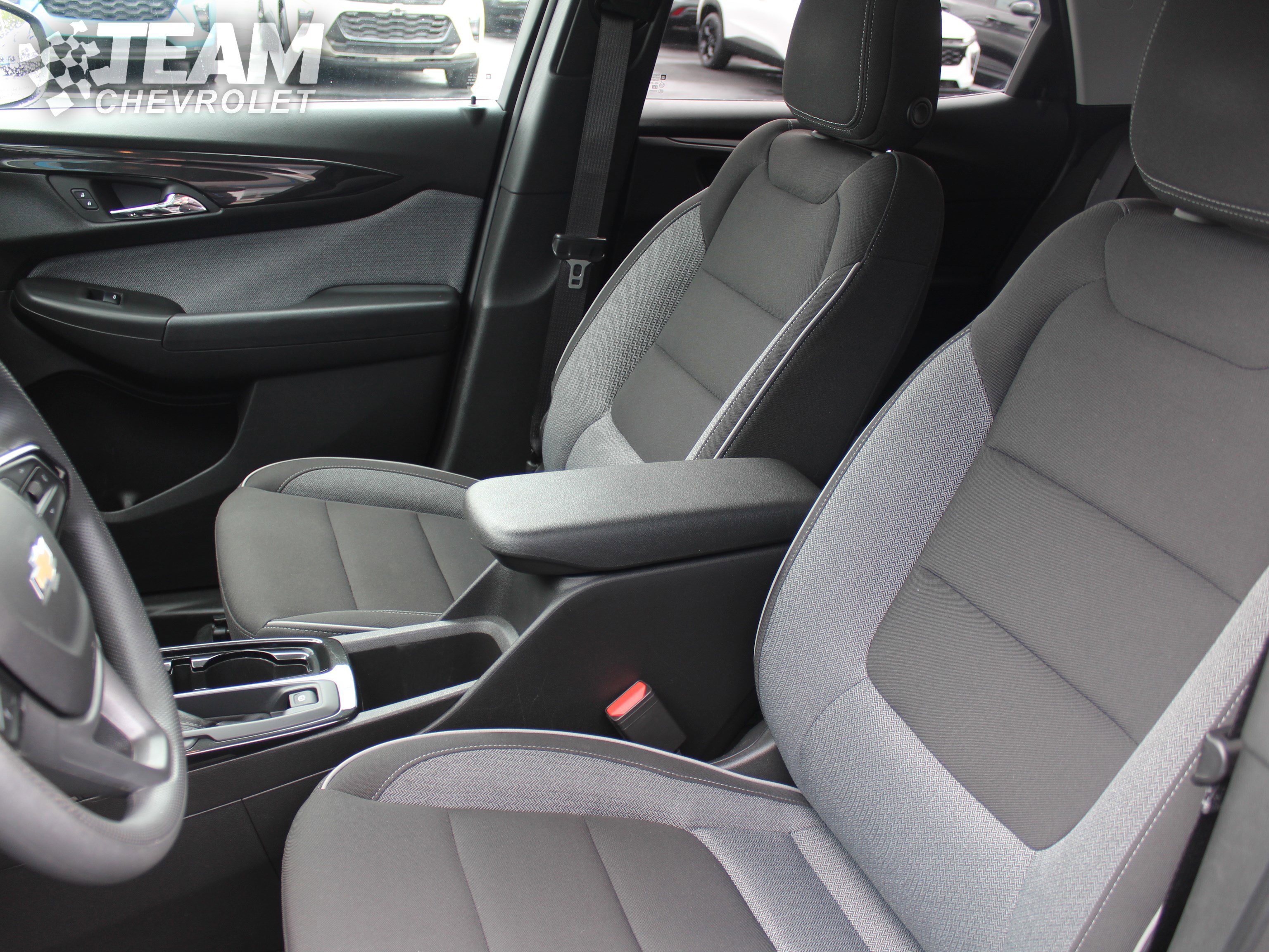 Used 2025 Chevrolet TrailBlazer LT FWD image 11