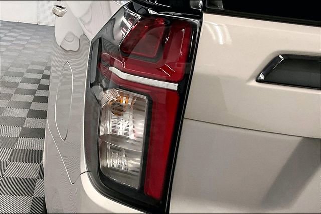 Used 2022 Chevrolet Tahoe RST w/ Luxury Package image 37