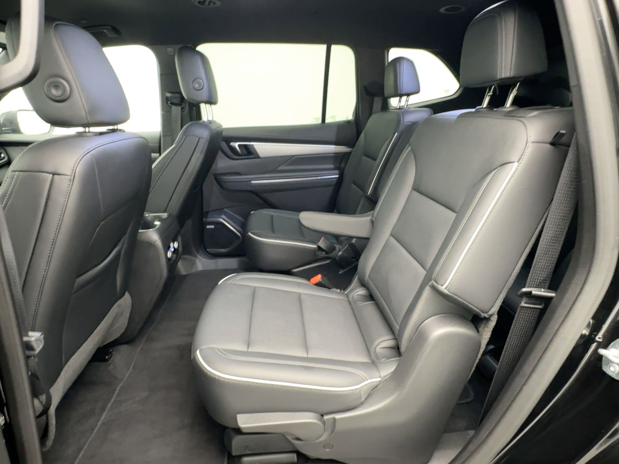 Certified 2025 Buick Enclave Preferred image 14