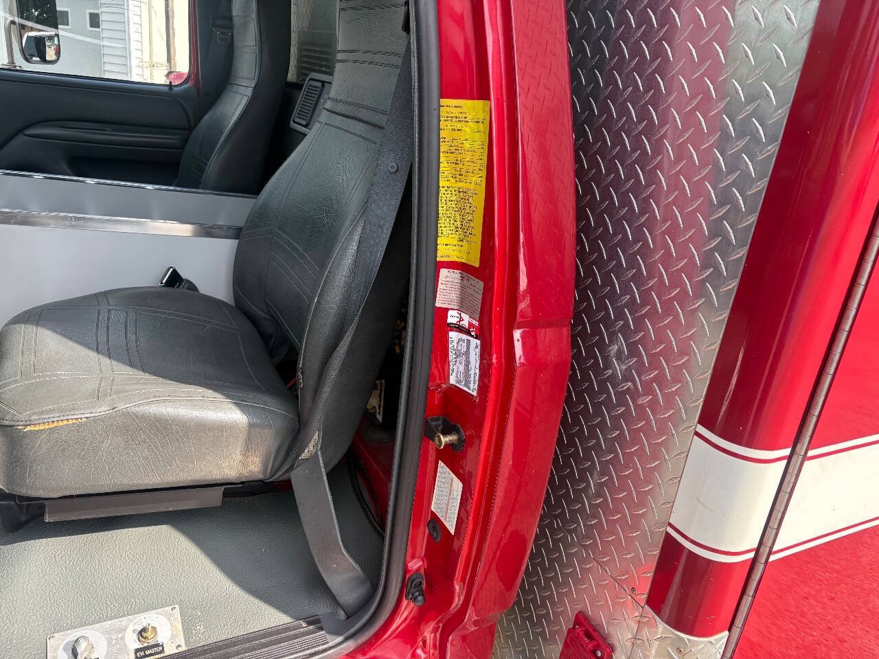 Used 1992 Ford F450 2WD Regular Cab Super Duty image 7
