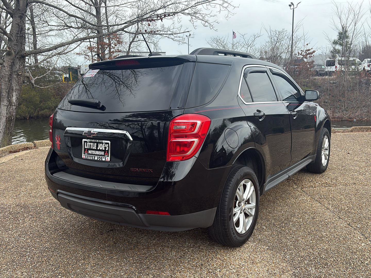 Used 2016 Chevrolet Equinox LT FWD image 4