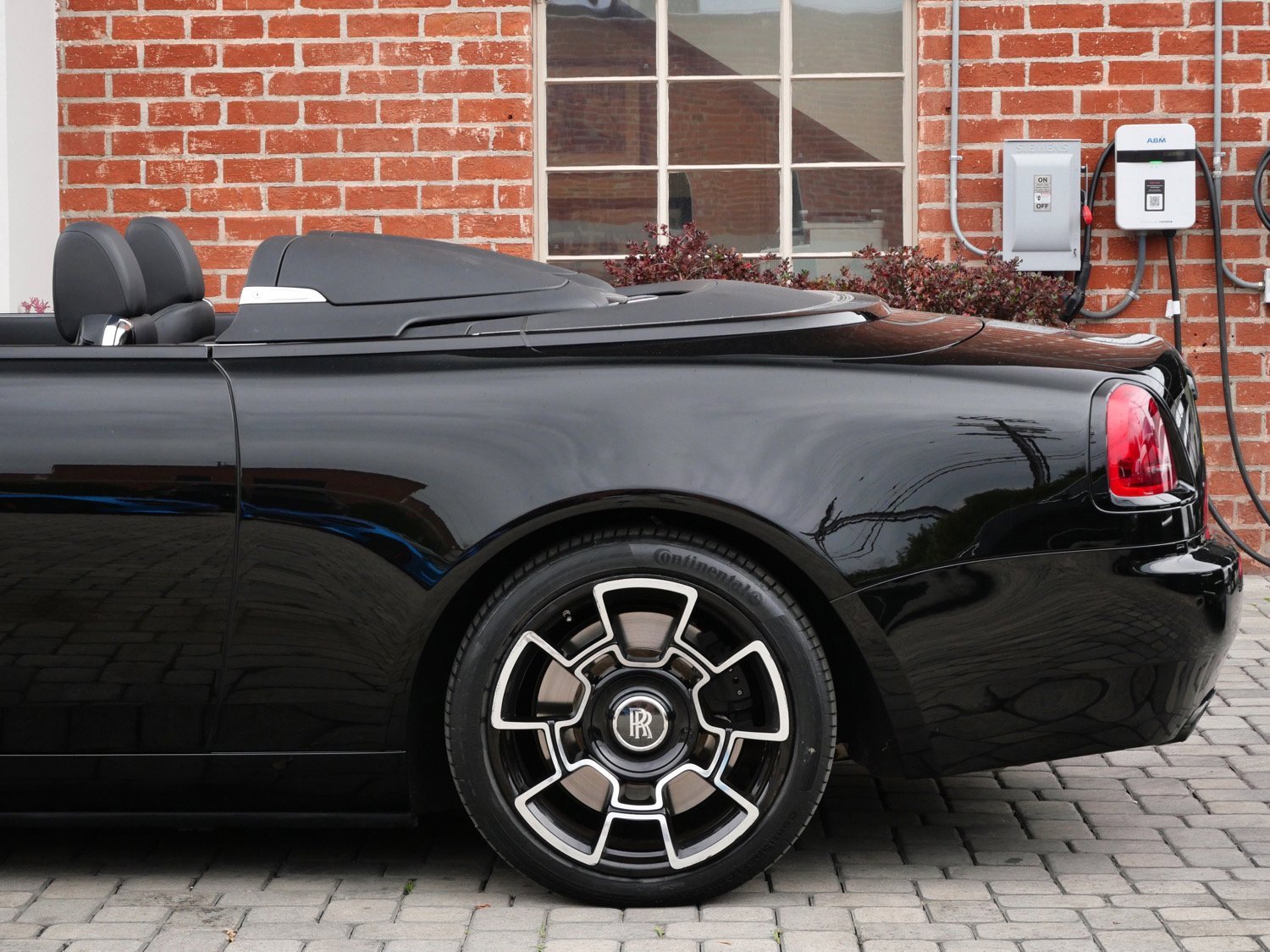 Certified 2020 Rolls-Royce Dawn image 24