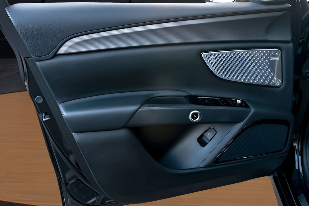 Used 2024 Maserati Grecale GT image 25