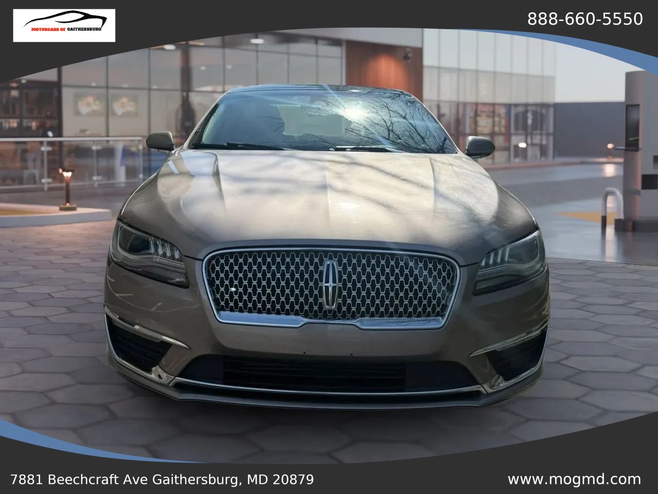 Used 2018 Lincoln MKZ Select w/ Select Plus Package FWD image 2