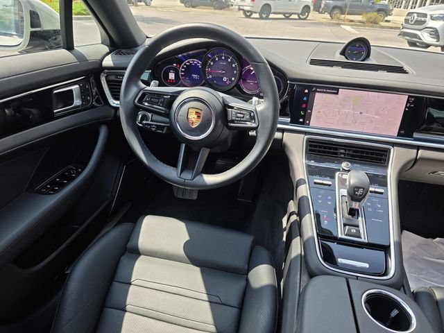 Used 2022 Porsche Panamera RWD image 10