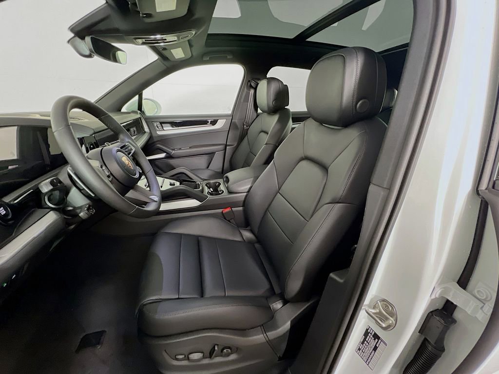 New 2026 Porsche Cayenne image 5