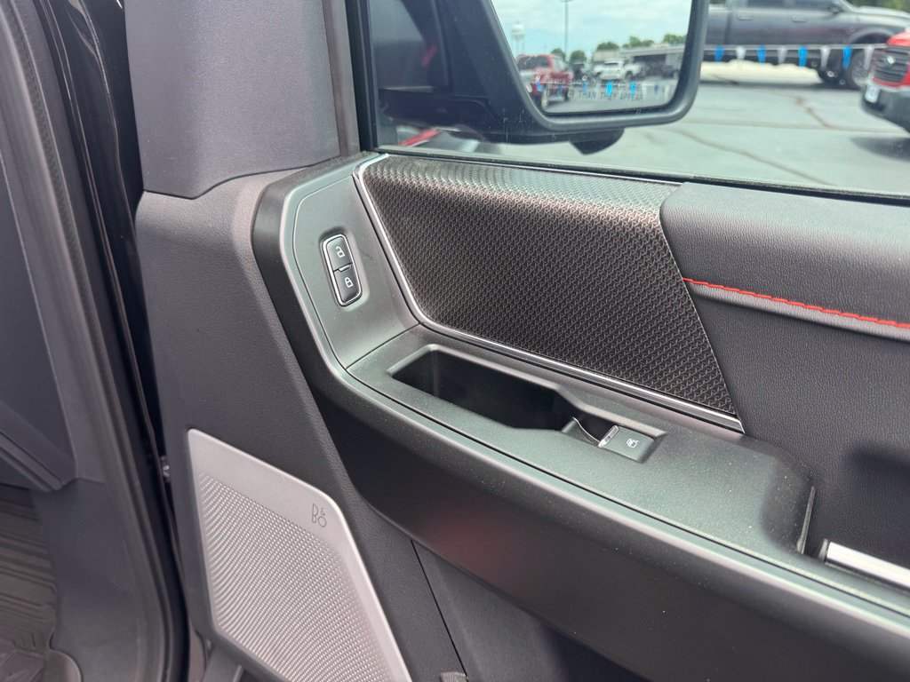 Used 2025 Ford F150 Raptor AWD/4WD image 19
