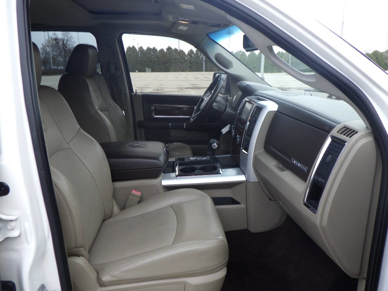 Used 2009 Dodge Ram 1500 Truck Laramie w/ Chrome Accents Group image 13