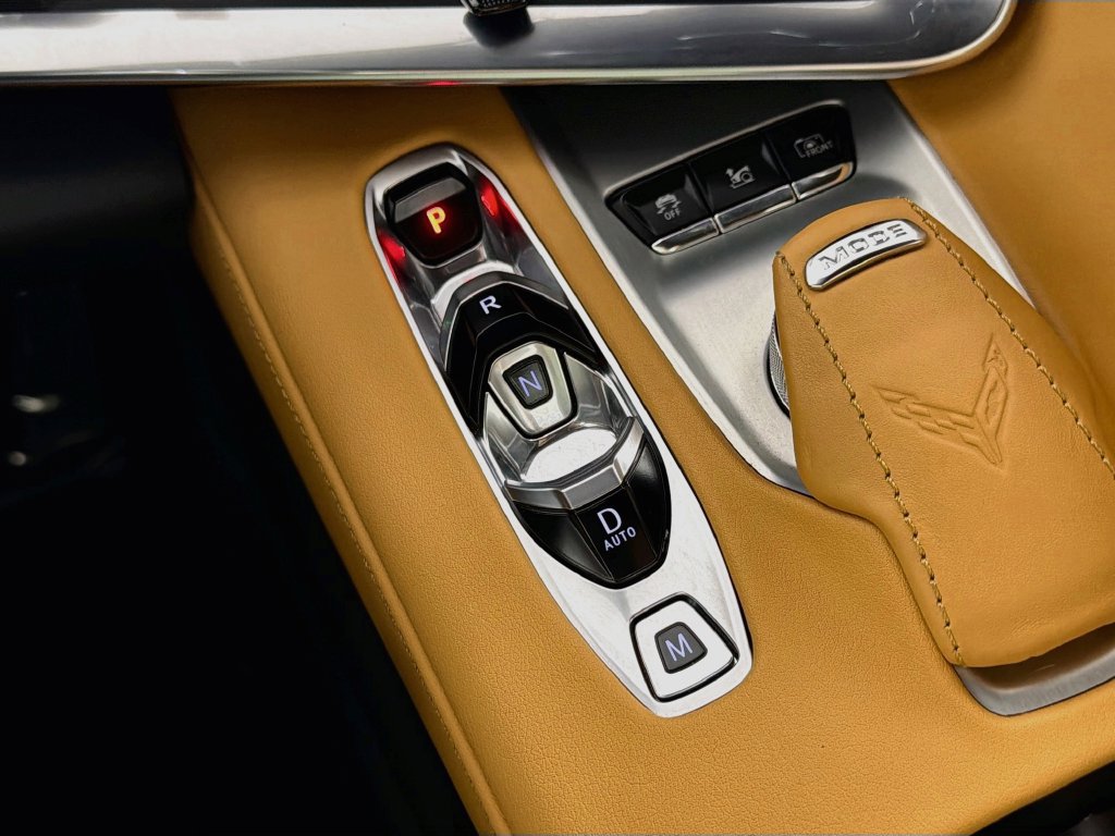Used 2020 Chevrolet Corvette Stingray Preferred Conv w/ 2LT Preferred Equipment Group RWD image 17