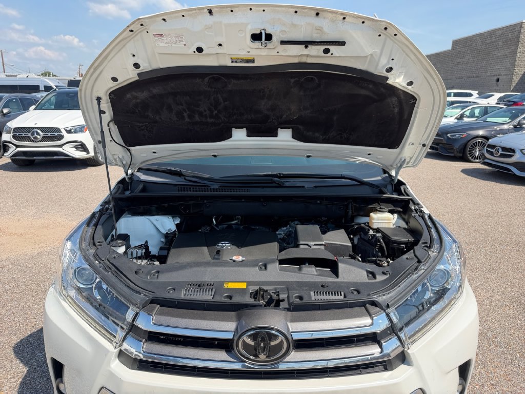 Used 2019 Toyota Highlander Limited FWD image 26