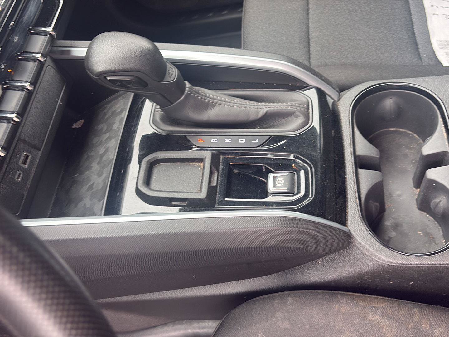 Used 2024 Chevrolet Colorado W/T w/ Safety Package RWD image 11