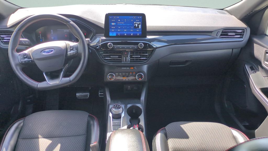Used 2024 Ford Escape ST-Line w/ Cold Weather Package image 21