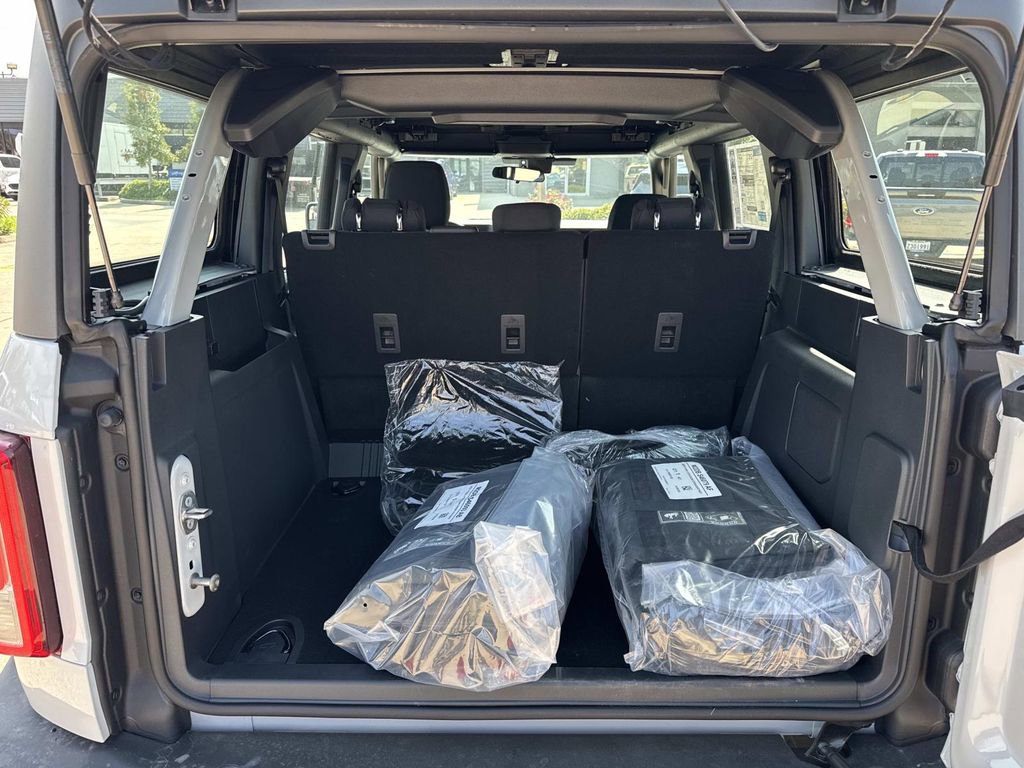 New 2026 Ford Bronco 4-Door AWD/4WD image 5