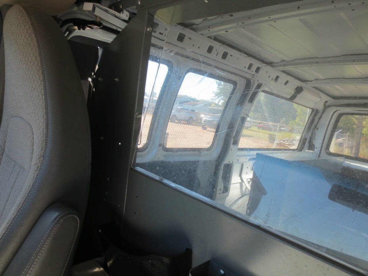 Used 2013 Chevrolet Express 2500 image 11